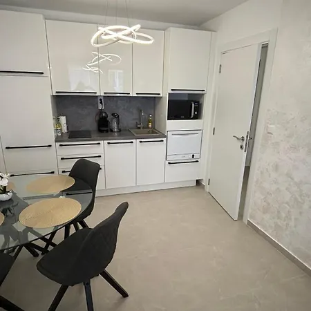 Polar Star 106 B In Saint Apartament