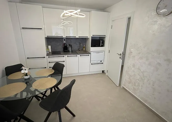 Polar Star 106 B In Saint Апартамент