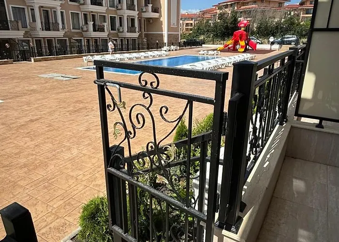 Polar Star 106 B In Saint Sveti Vlas